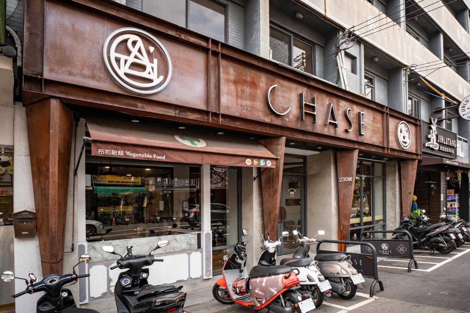 CHASE Hotel Taichung Buitenkant foto